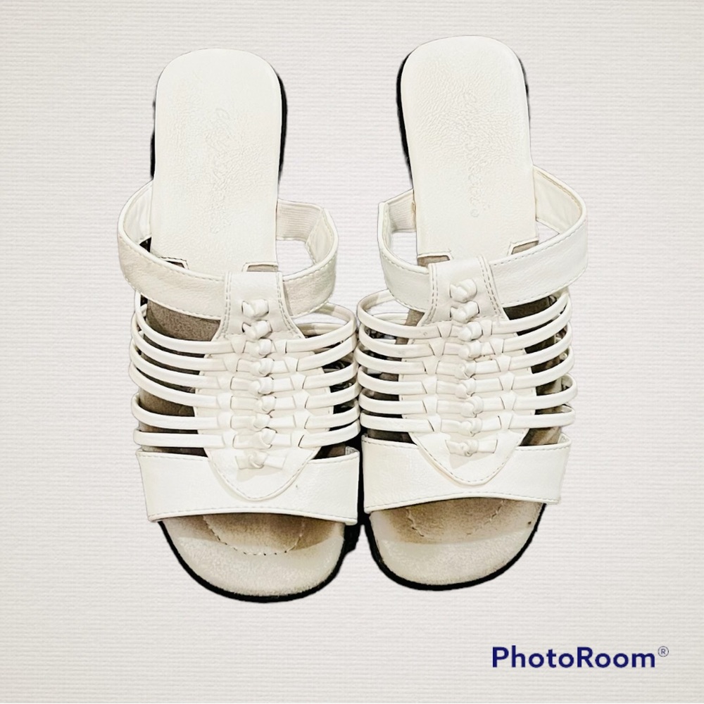 Easy Street White Heeled Sandals